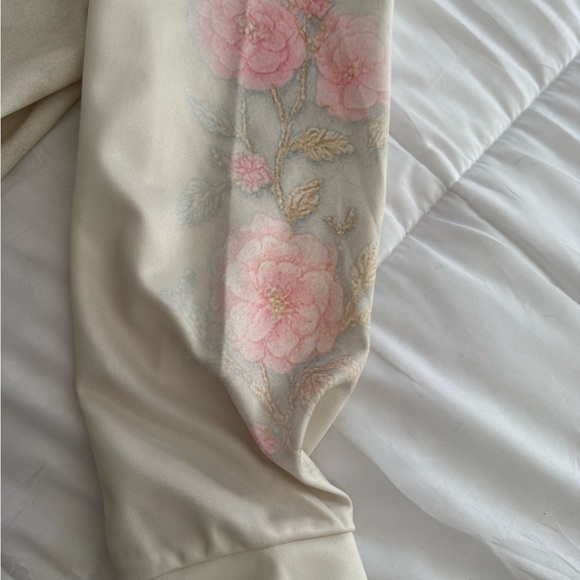 🌸🪷2D Floral Print Hoodie  BN Boutique - Picture 4 of 9